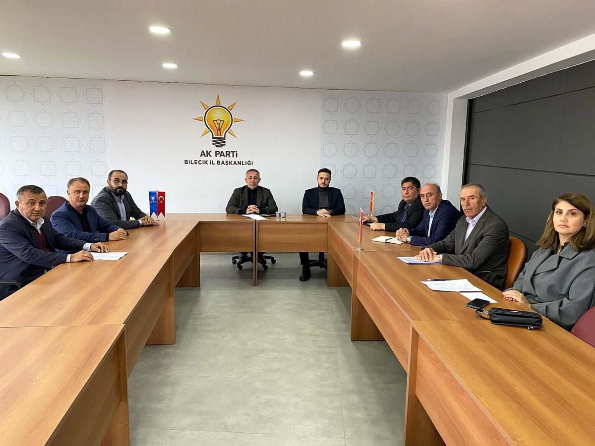 AK Parti Bilecik İl Başkanı Toplantı Düzenledi