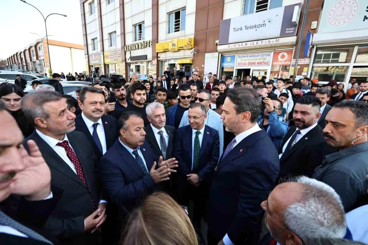 Bakan Bayraktar, Şahinbey Belediyesi Projelerini Değerlendirdi