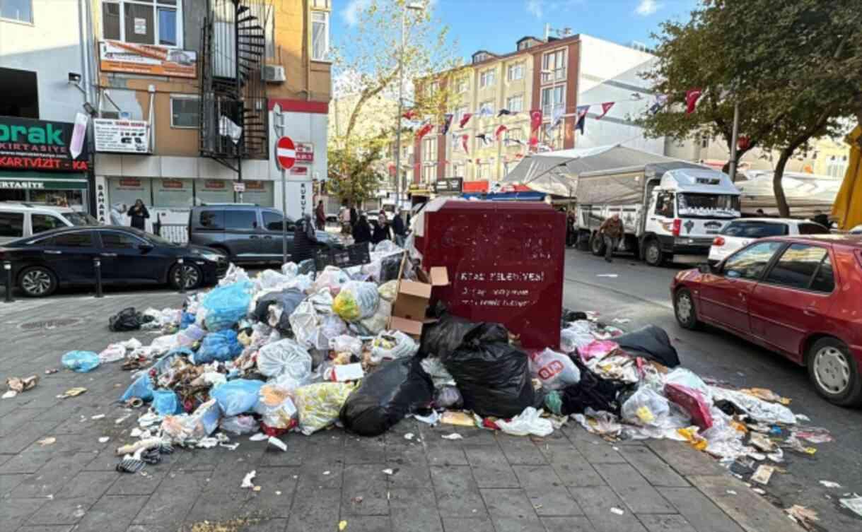 Kartal'da Çöp Toplama Krizi: Eylemler Vatandaşları Rahatsız Ediyor