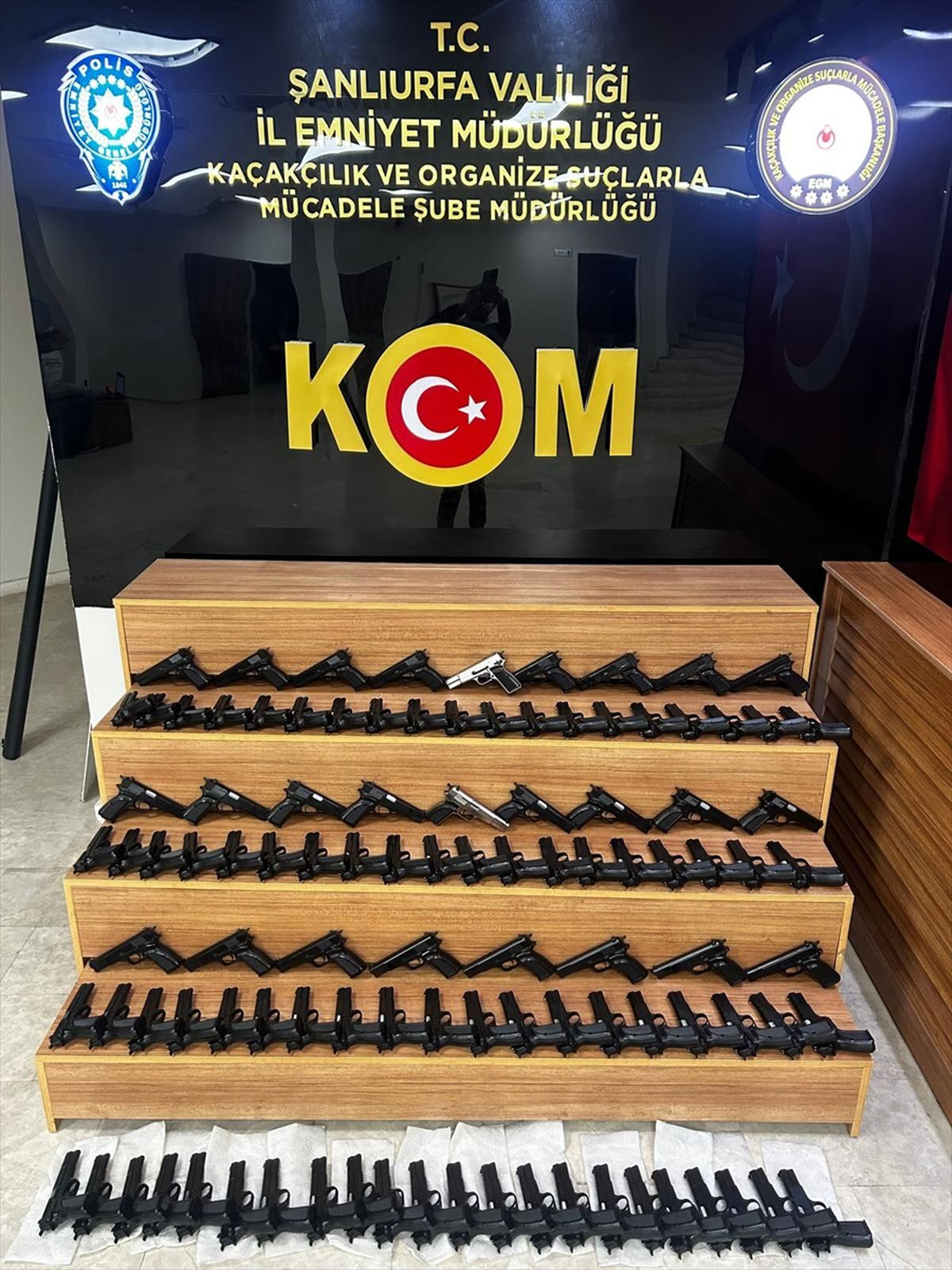 Şanlıurfa\'da Silah Kaçakçılığı Operasyonu