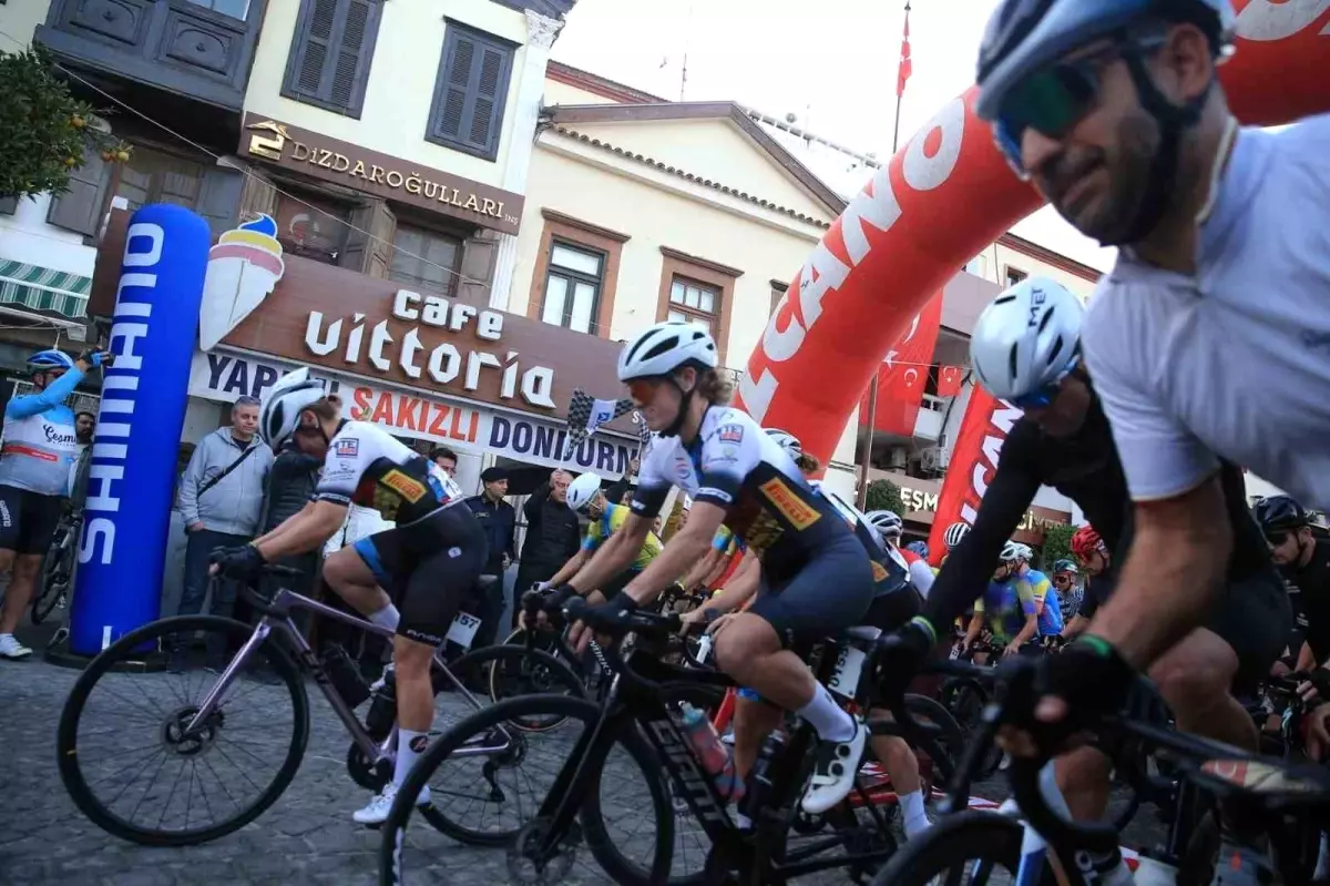 Çeşme\'de Veloturk Gran Fondo Bisiklet Yarışı Düzenlendi