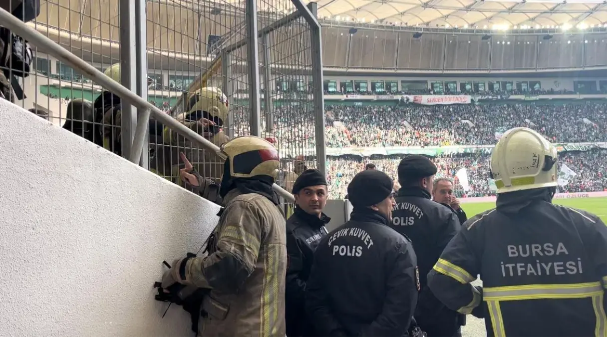 Bursaspor Stadyumunda Yangın Paniği