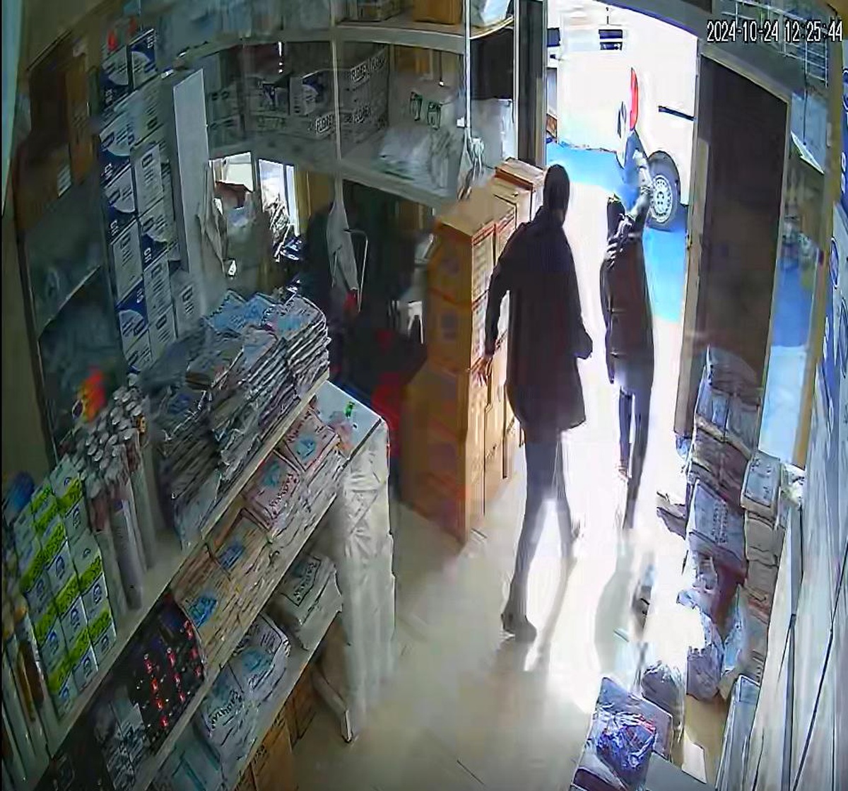 Yalova\'da Freni Çekilmeyen Araç, Büyük Tehlike Yarattı