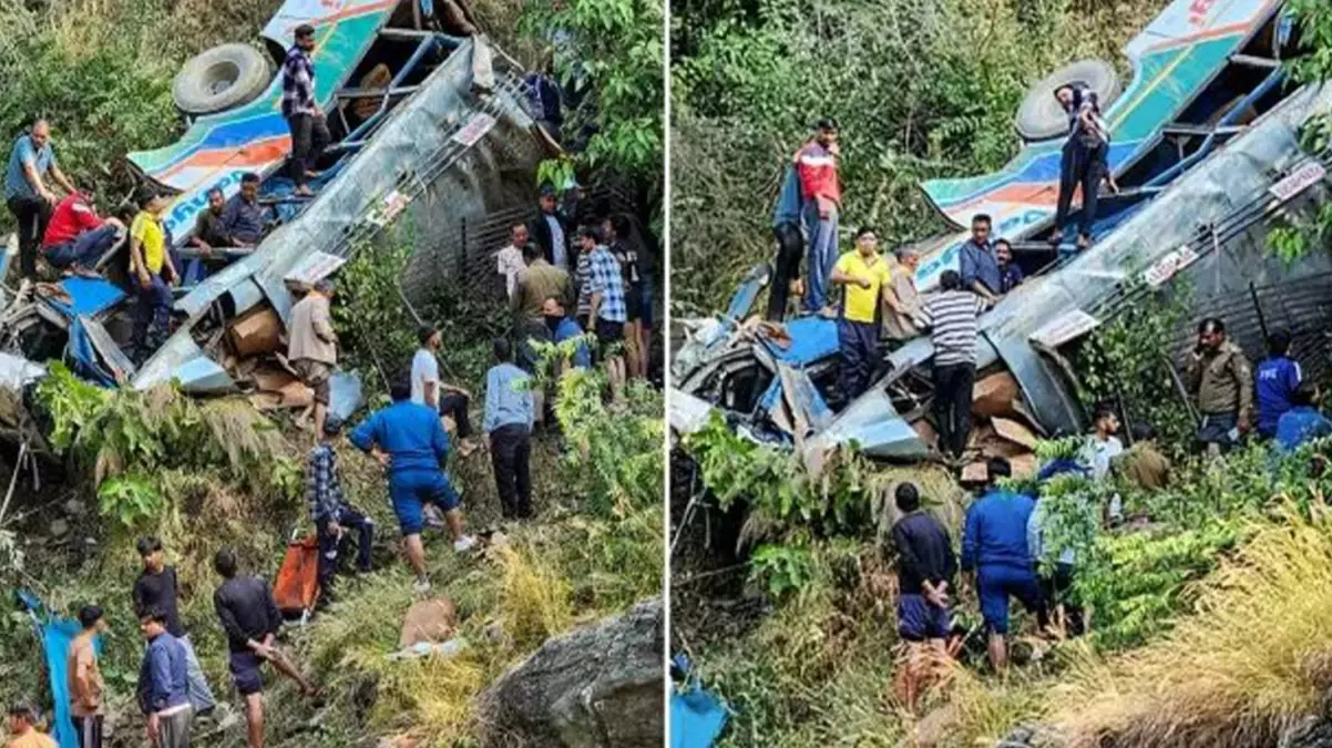 60 yolcu taşıyan otobüs, 60 metrelik vadiye yuvarlandı: 36 kişi hayatını kaybetti