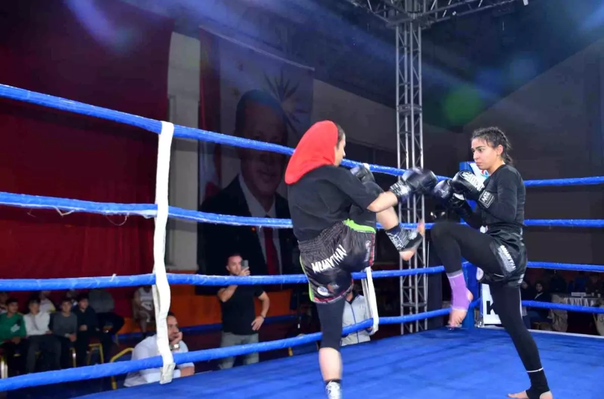 Cumhuriyet İçin Muay Thai Müsabakası