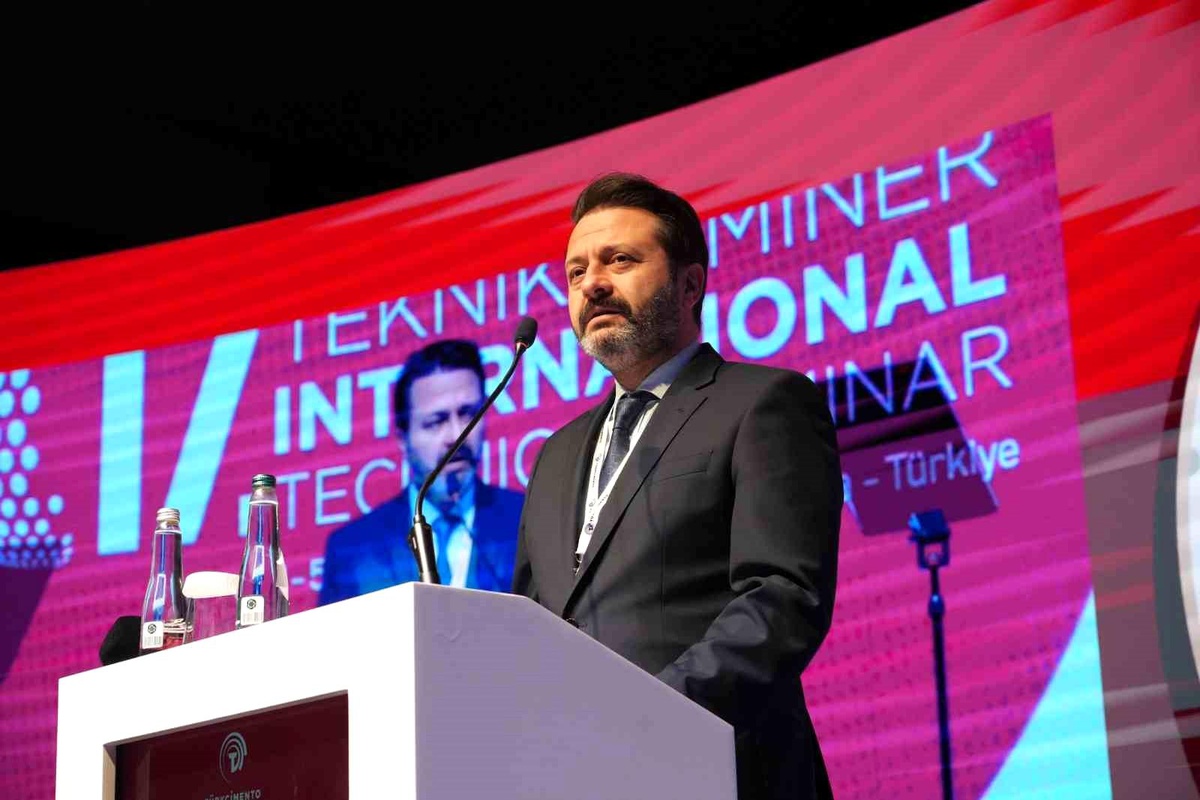 TÜRKÇİMENTO 17. Uluslararası Seminer Antalya\'da Başladı