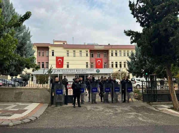 DEM Parti Eş Genel Başkanı: Şeyh Saitler'in Sakineler'in yaptığını yapacağız