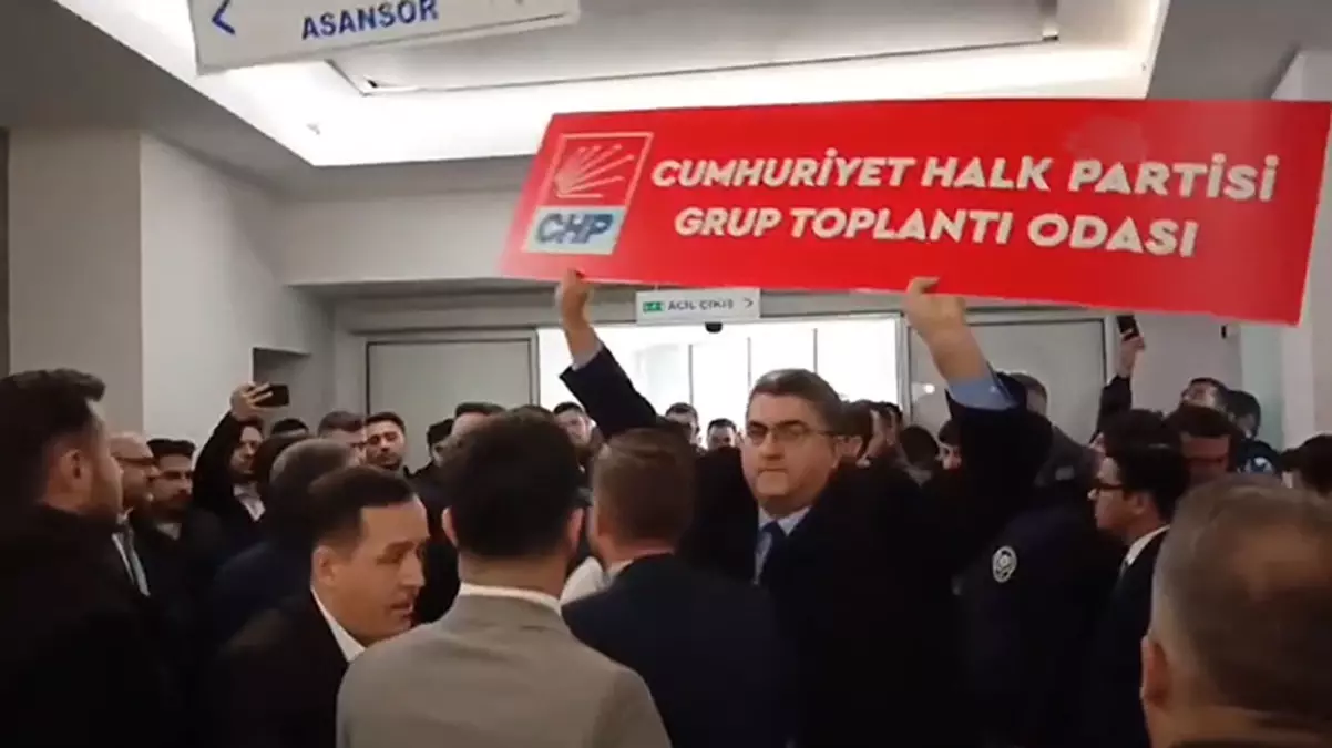 Esenyurt Belediyesi\'nde CHP\'li Üyelere Kayyum Engeli