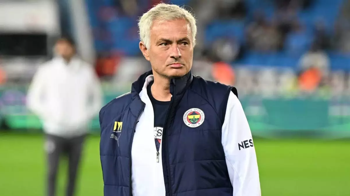 Jose Mourinho, servet değerinde teklifi elinin tersiyle itmiş