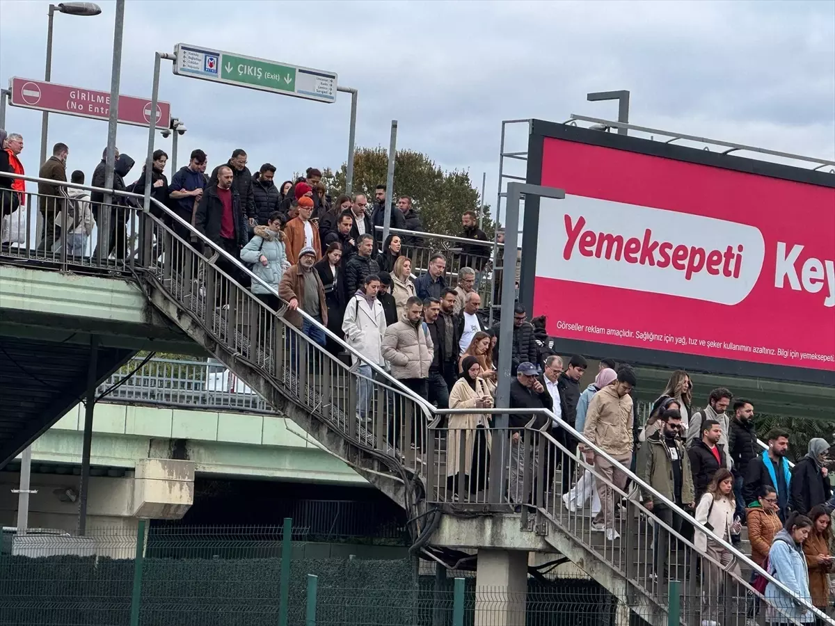 Metro Arızası Yoğunluğa Neden Oldu