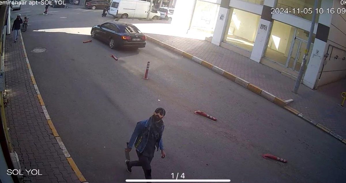 Iğdır\'da AK Parti Binasına Satırlı Saldırı