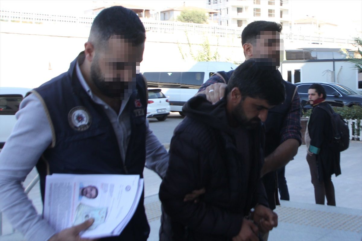 Serik\'te Terör Propagandası Gözaltıları