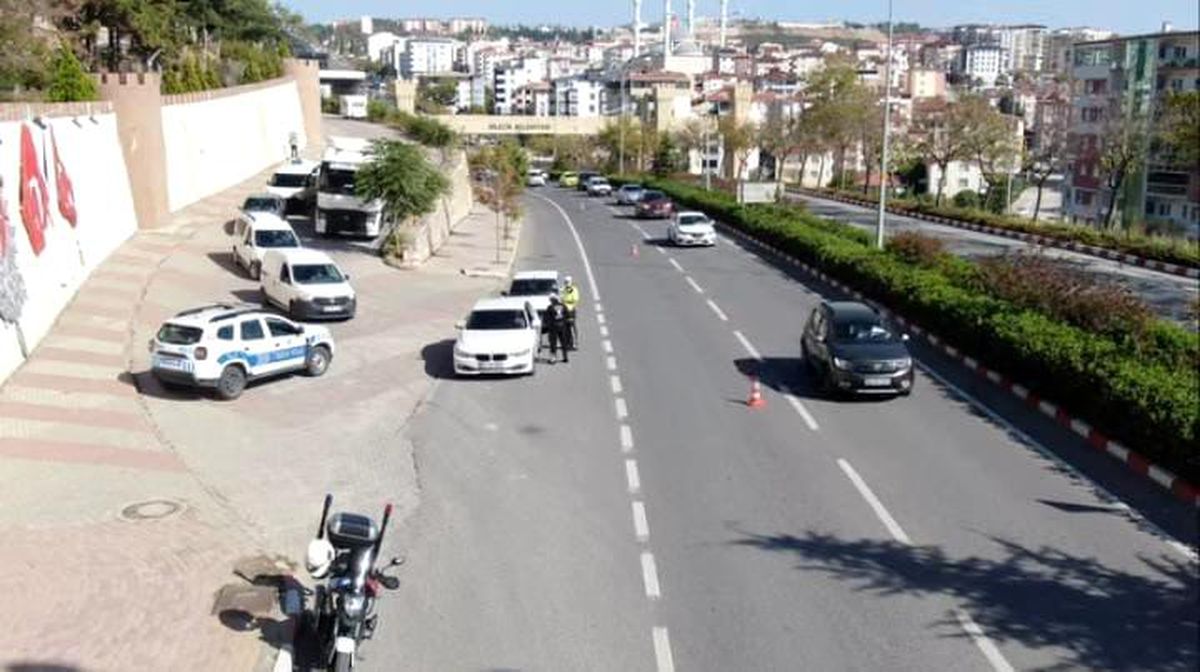 Bilecik\'te Drone ile Trafik Denetimi