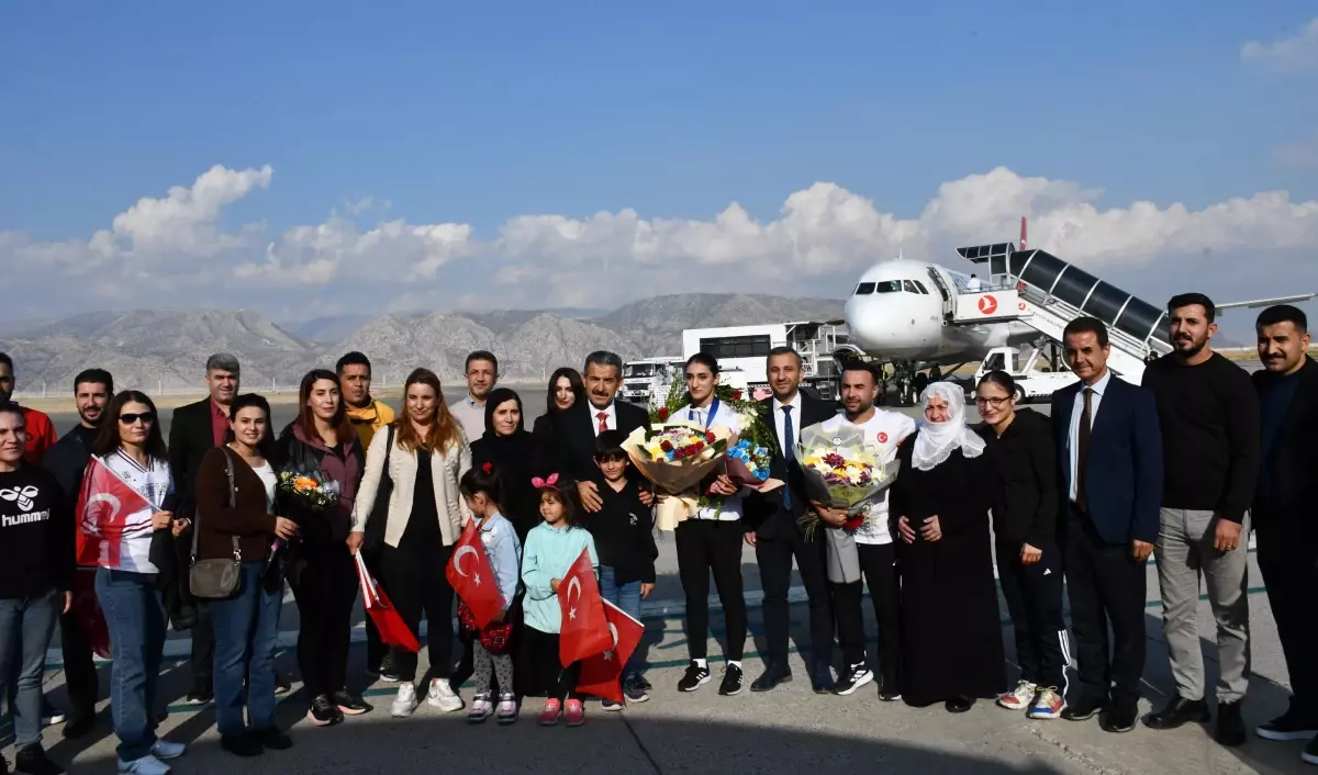 Pınar Benek Gümüş Madalya ile Döndü