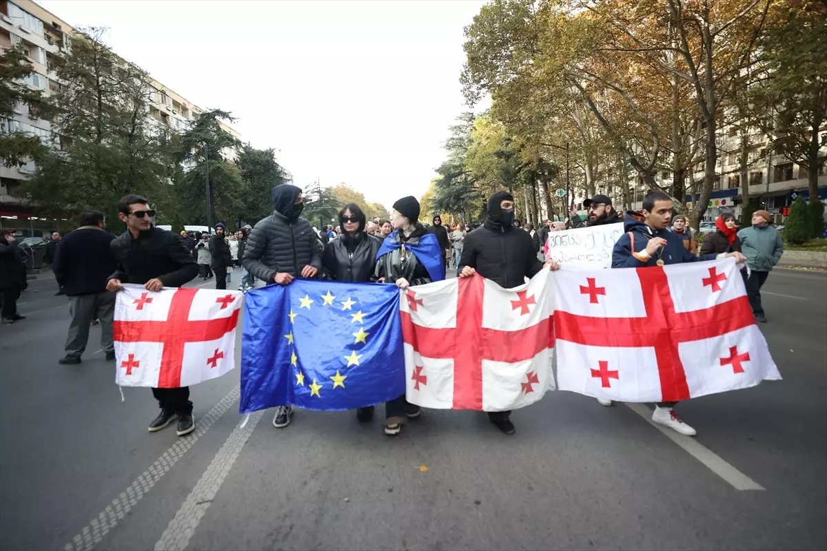 Gürcistan\'da Seçim Protestosu