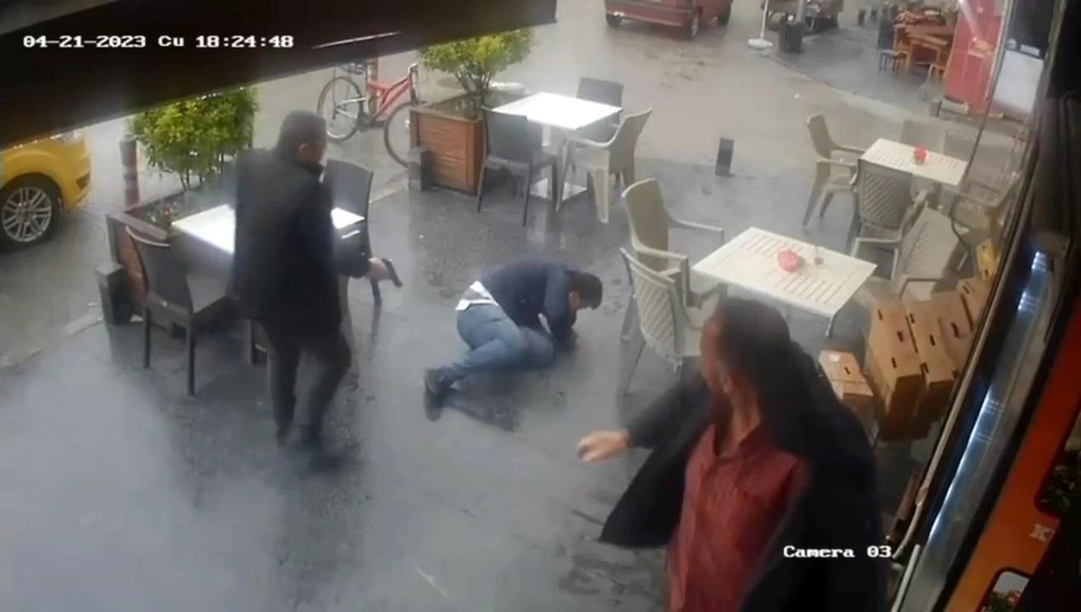 Güvenlik kamerasına yansıyan mesaj cinayetine "haksız tahrik" indirimi
