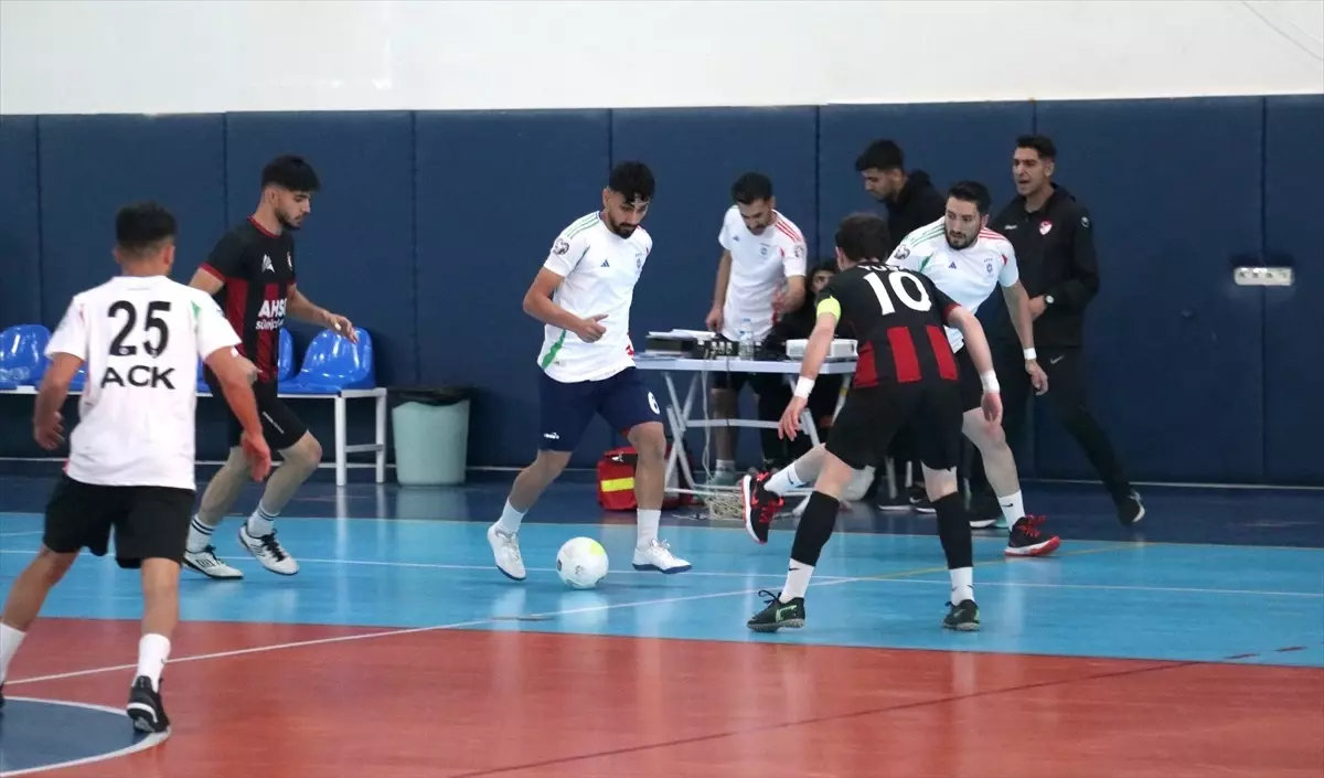 Erzurum\'da şehitler Bülbül ve Yılmaz adına futsal turnuvası