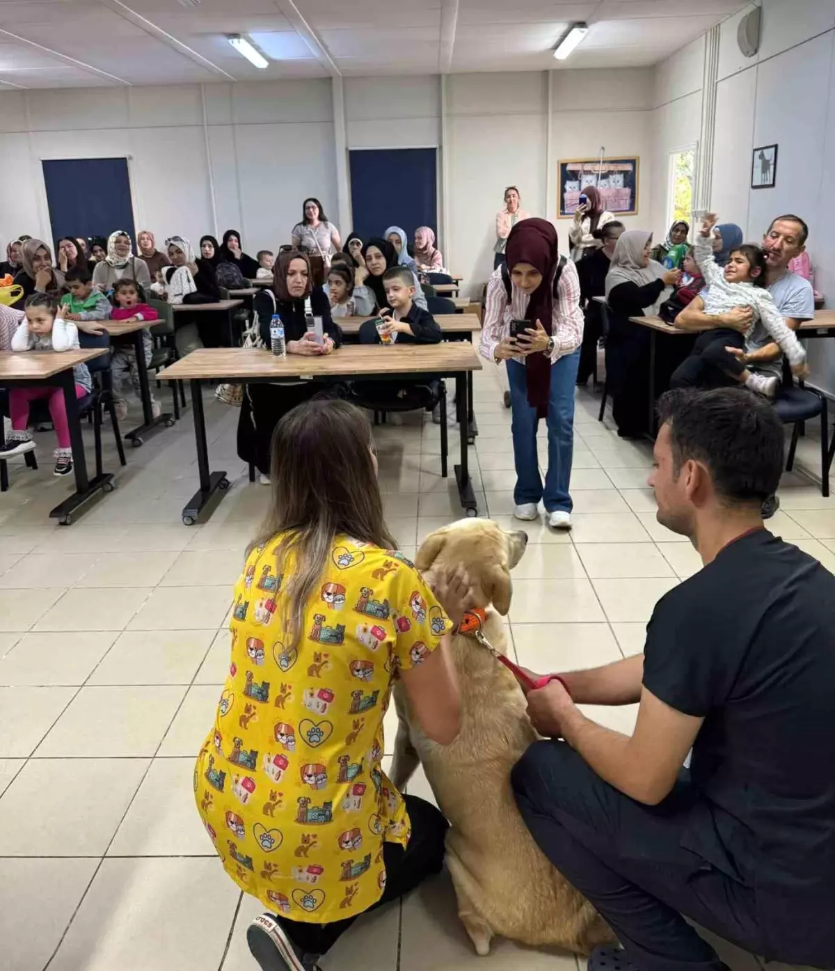 Osmangazi Belediyesi\'nin Hayvan Barınağı, Öğrencileri Ağırlıyor