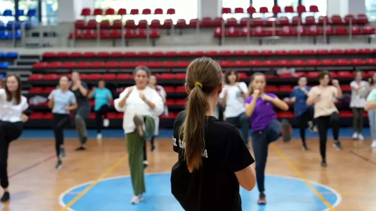 Maltepe Belediyesi\'nden Kadınlara Öz Savunma ve Spor Eğitimi