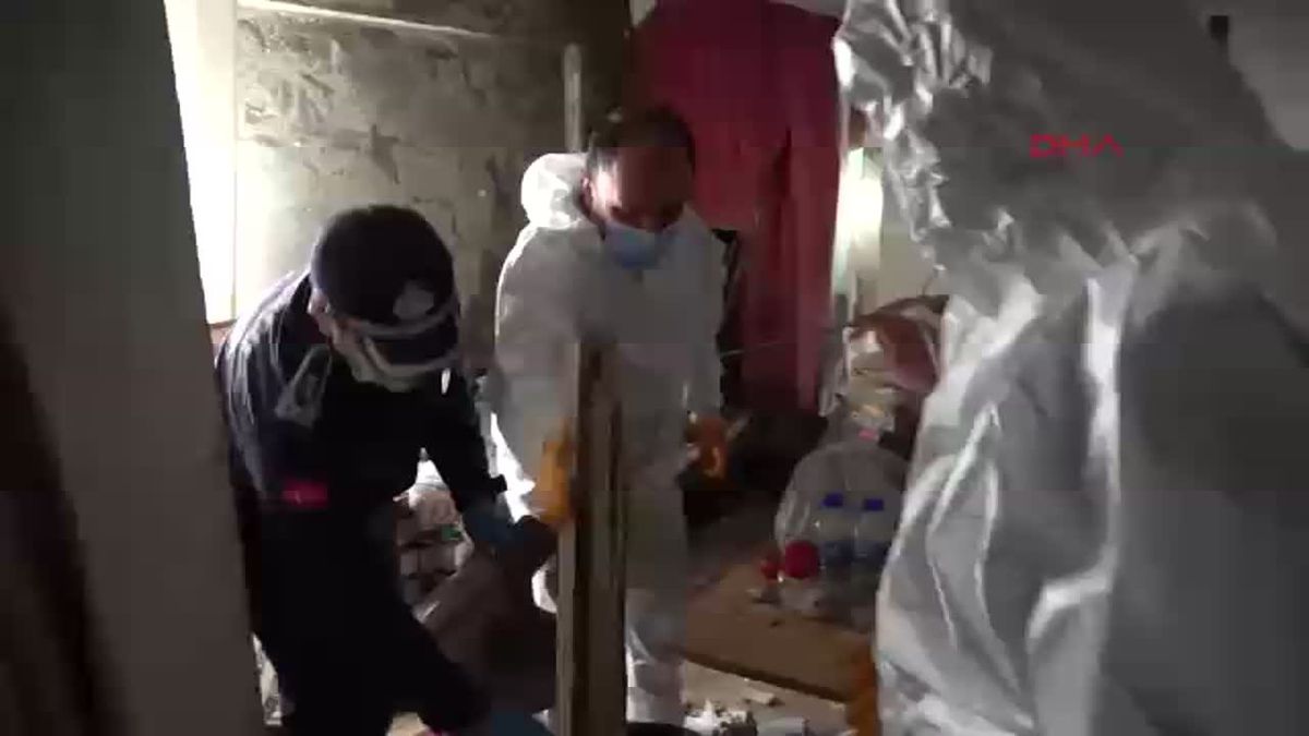 Ordu\'da Evden 2 Kamyon Çöp Çıkarıldı