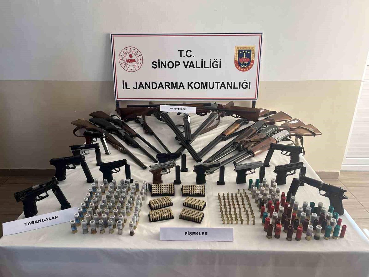 Sinop\'ta Kaçak Silah Operasyonu