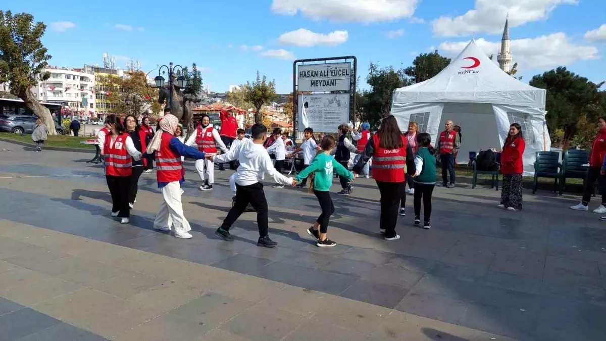 Kızılay Haftası\'nda Eğlenceli Etkinlikler