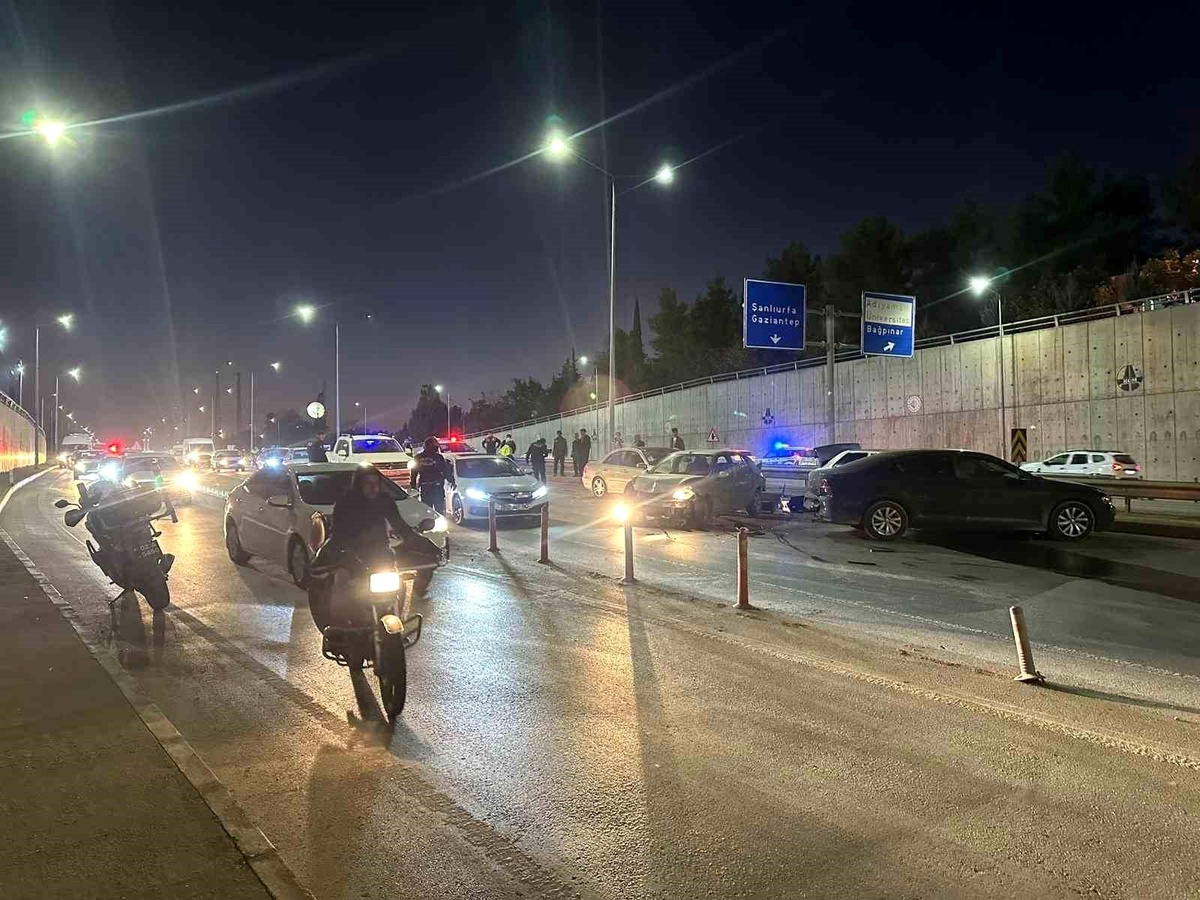 Adıyaman\'da Zincirleme Trafik Kazası