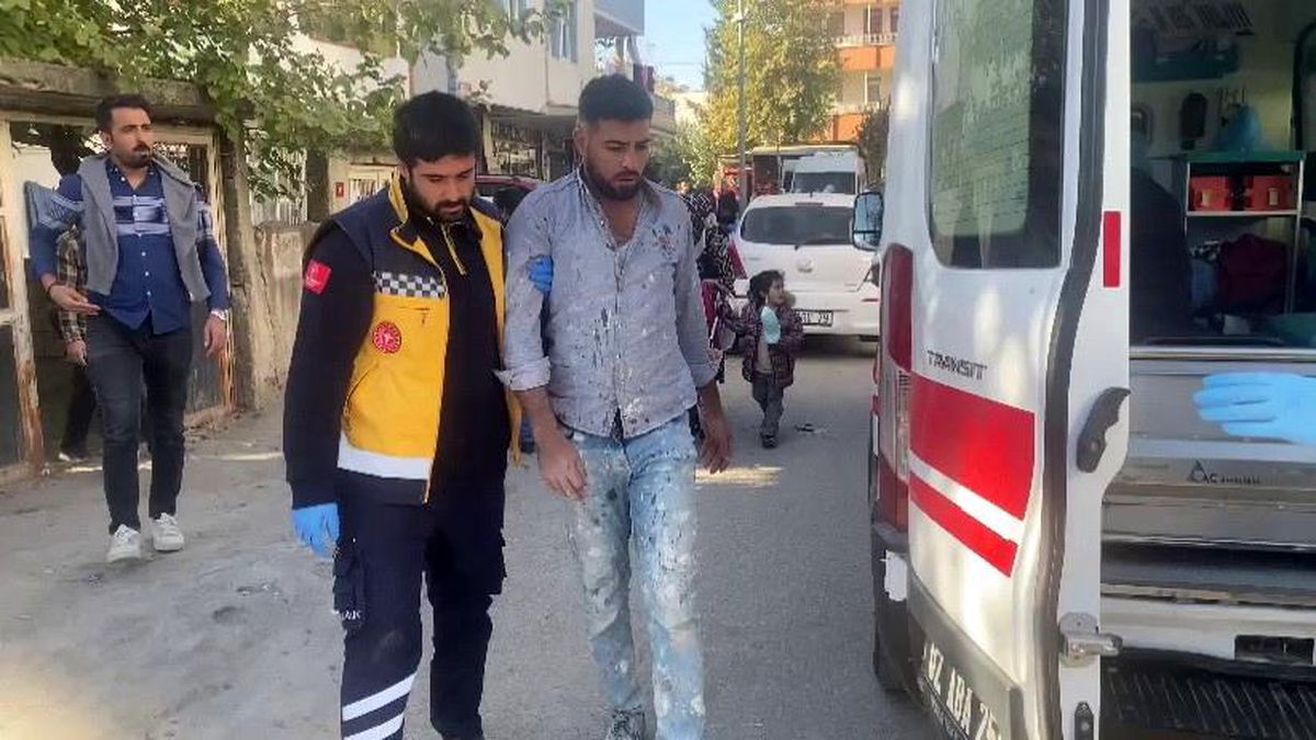 Adıyaman\'da İşçi Tahta Düşmesiyle Yaralandı