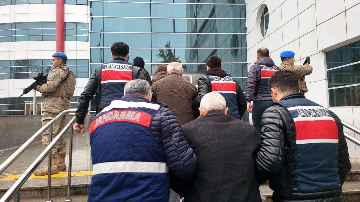 Bitlis\'te Kaçak Göçmen Operasyonu