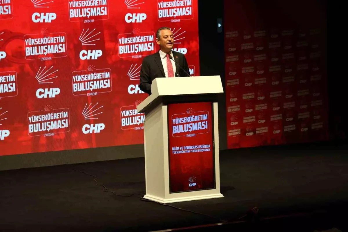 Özgür Özel: "Türkiye\'de yaşanan bütün meseleler demokrasi sorunudur"