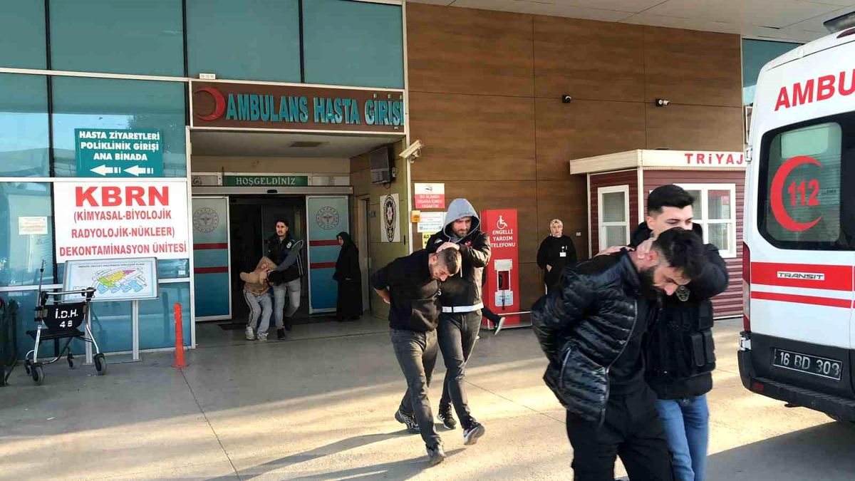 İnegöl\'de Uyuşturucu Operasyonu: 3 Gözaltı