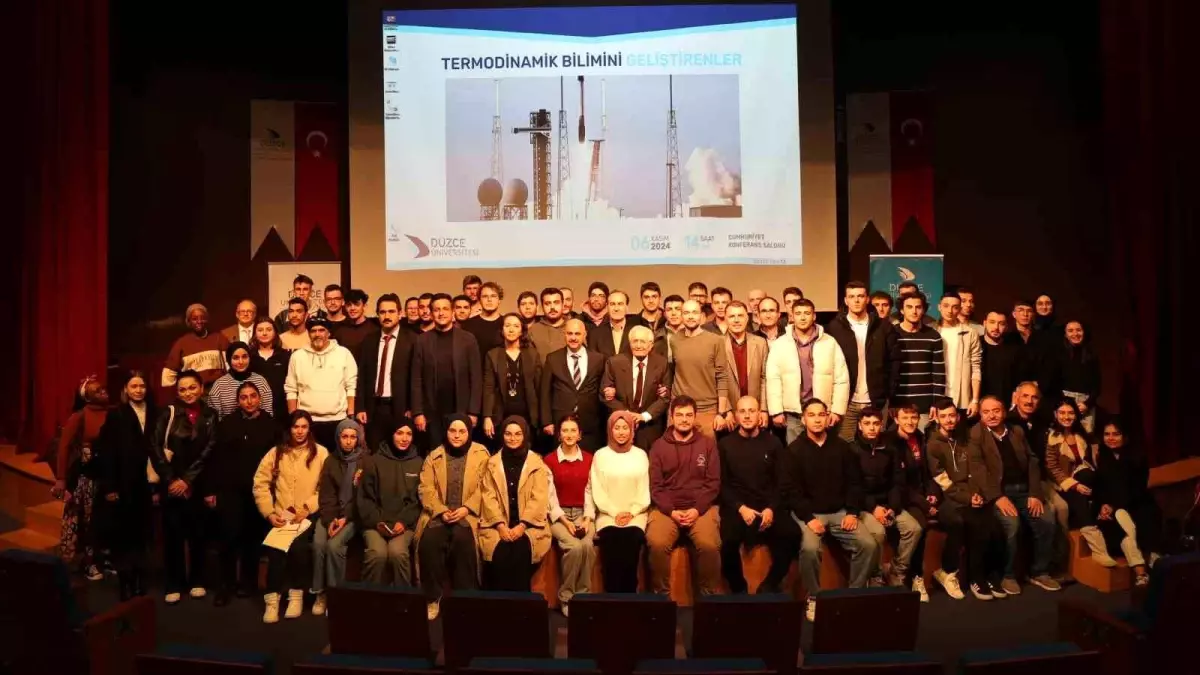 Prof. Dr. Sadık Kakaç Düzce\'de Konferans Verdi