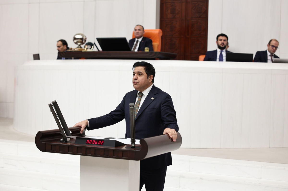 Bülent Kaya\'dan Gençlere Destek