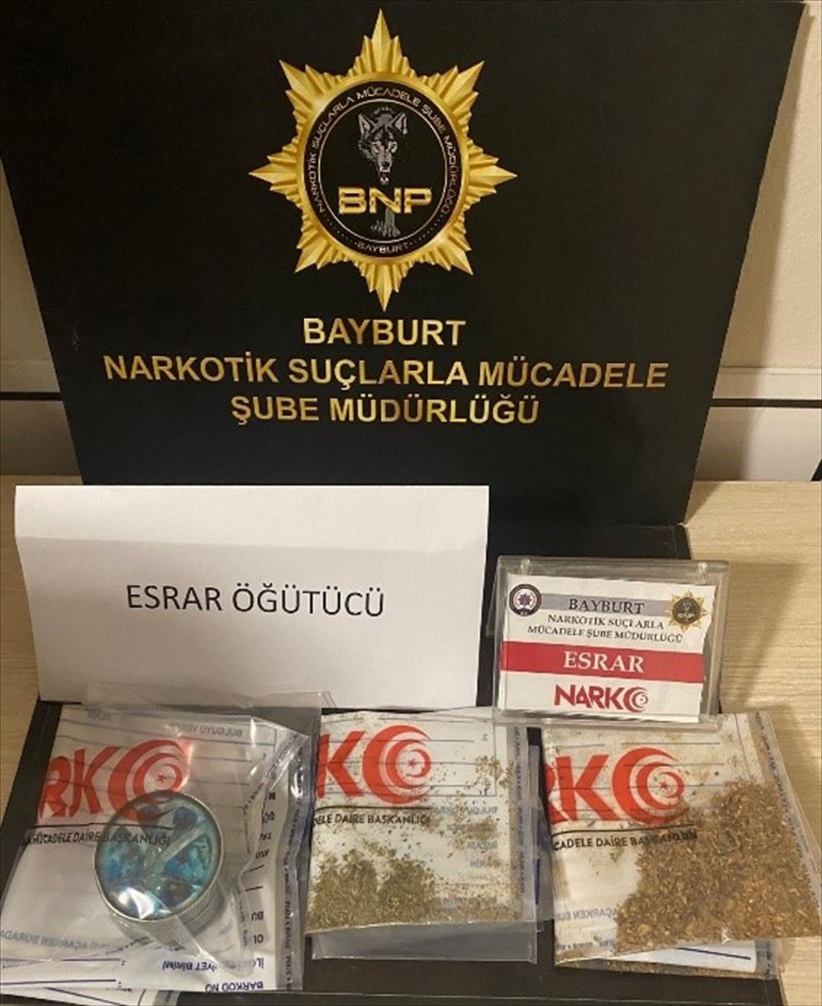 Bayburt\'ta Araçta Uyuşturucu Ele Geçirildi