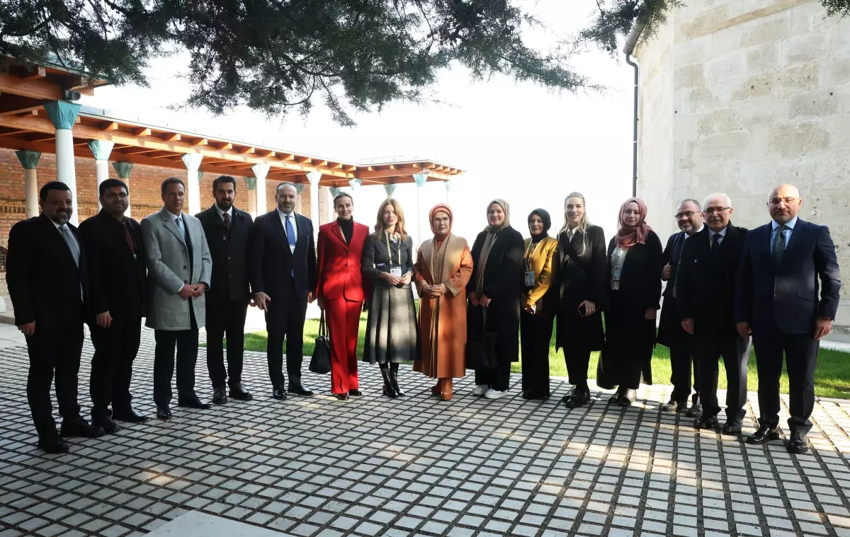 Emine Erdoğan, Budapeşte\'de \'Gül Baba ve Osmanlı Macaristanı\'nda Manevi Miras\' kitabının tanıtımına katıldı