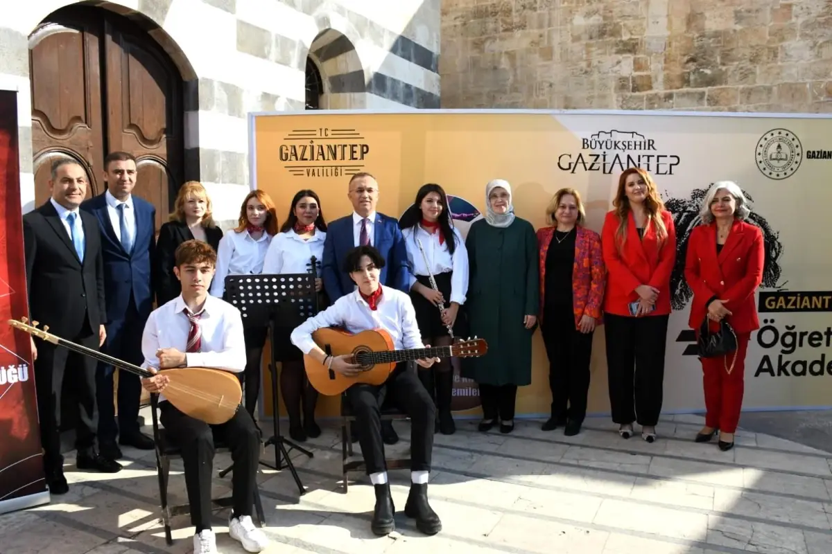 Gaziantep\'te Öğretmen Akademileri Programı Düzenlendi