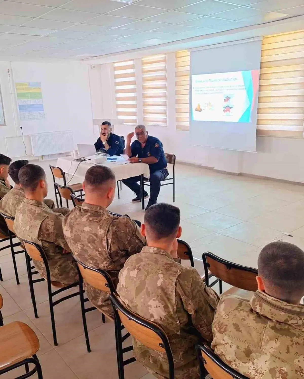 Hatay\'da askerlere yangın güvenliği eğitimi verildi