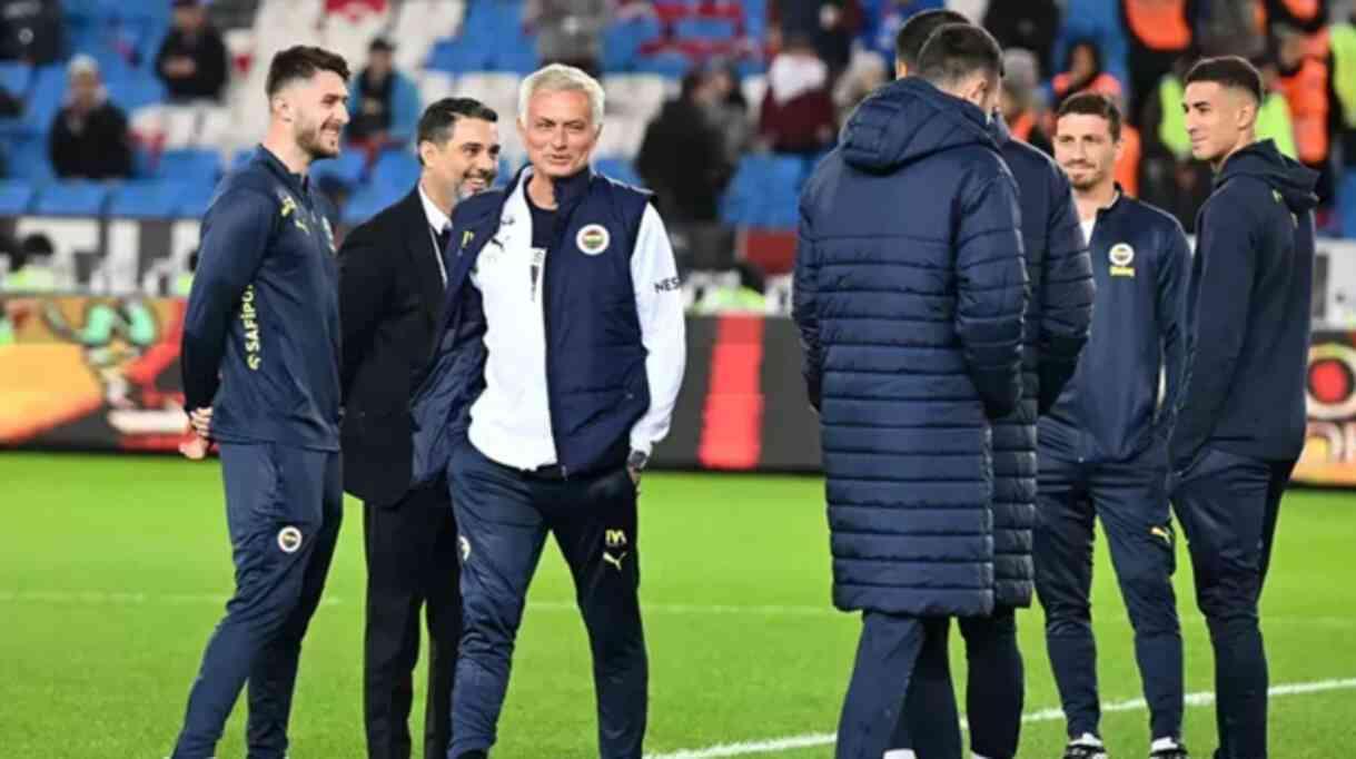 Mourinho'ya İngiltere'den zehir zemberek sözler: Gürültü çıkaran boş bir kap