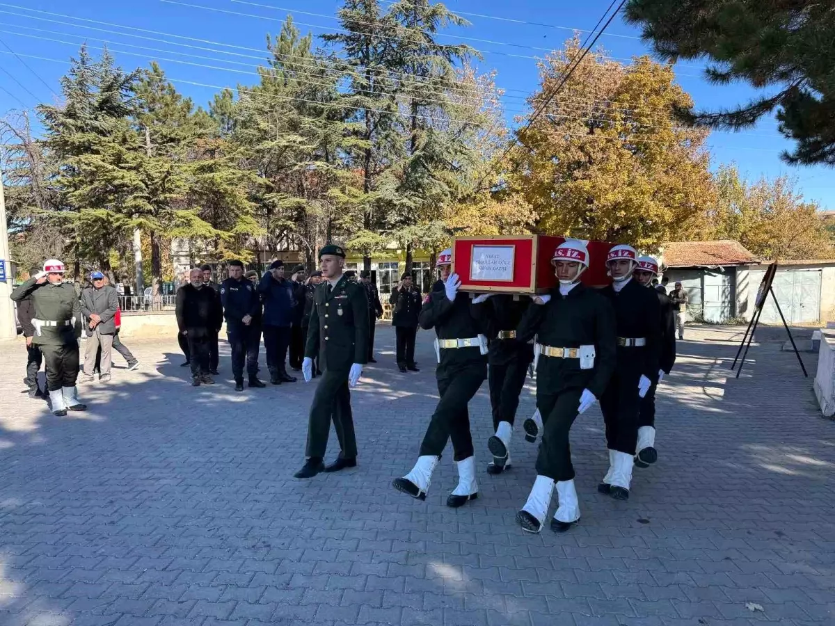 Kıbrıs Gazisi Abdullah Oğuz Son Yolculuğuna Uğurlandı