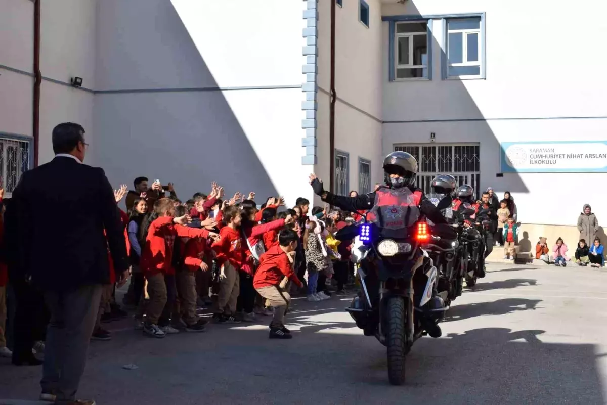 Yunus Timleri Öğrencilere Heyecan Dolu Gösteri Düzenledi