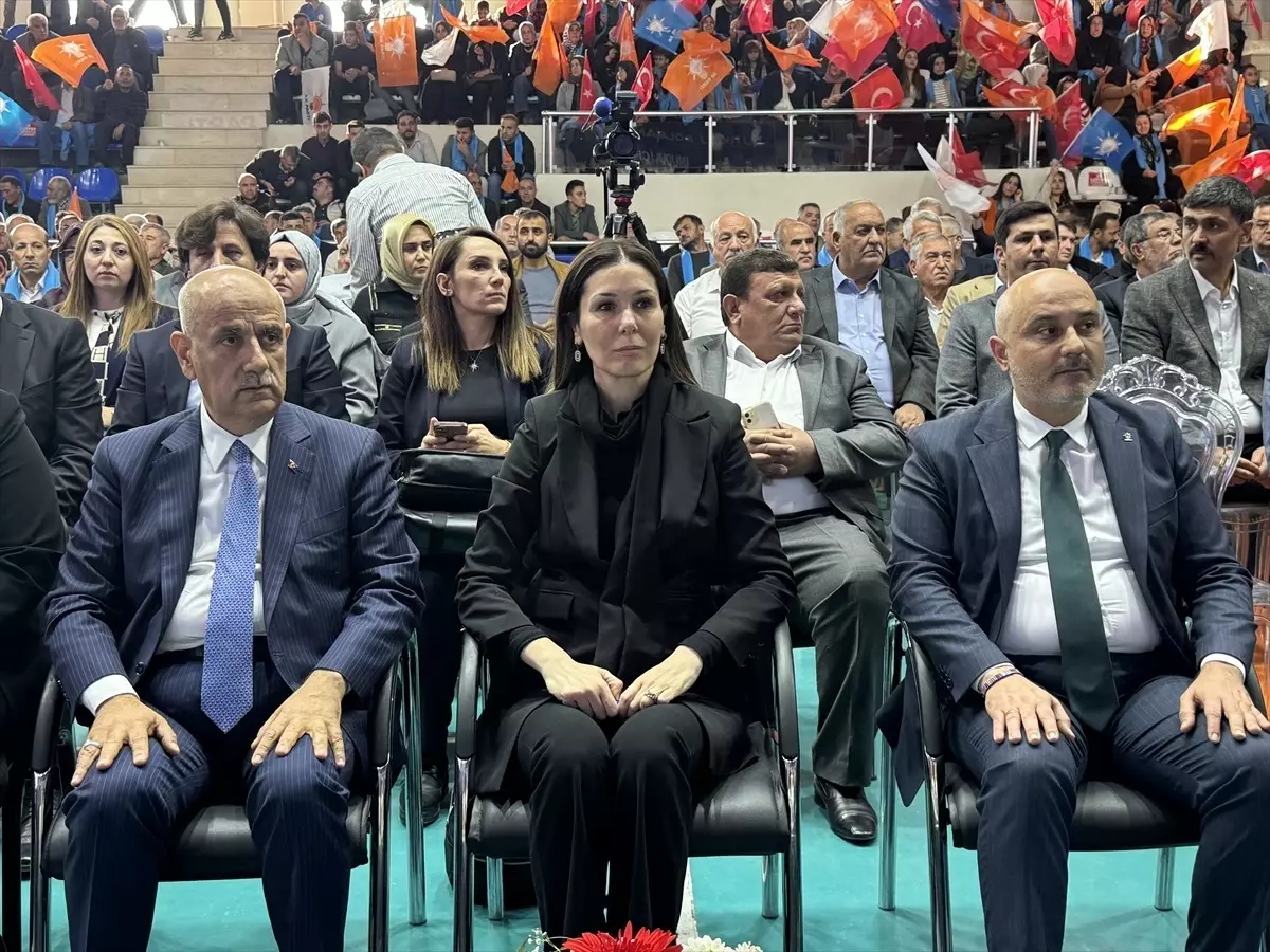 AK Parti\'li Karaaslan, Kahramanmaraş\'ta partisinin Türkoğlu ilçe kongresinde konuştu Açıklaması