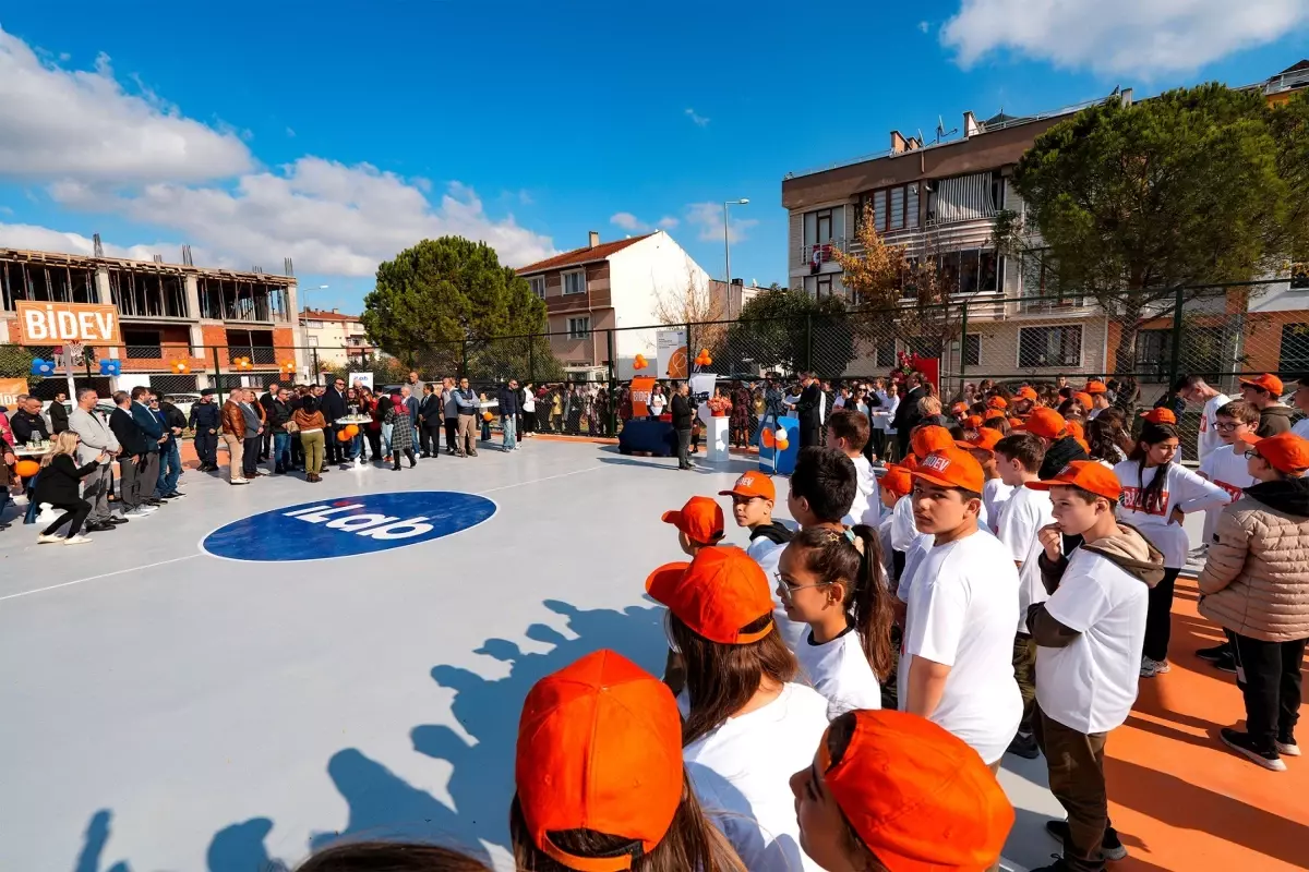 BİDEV Yeni Basketbol Sahası Açtı