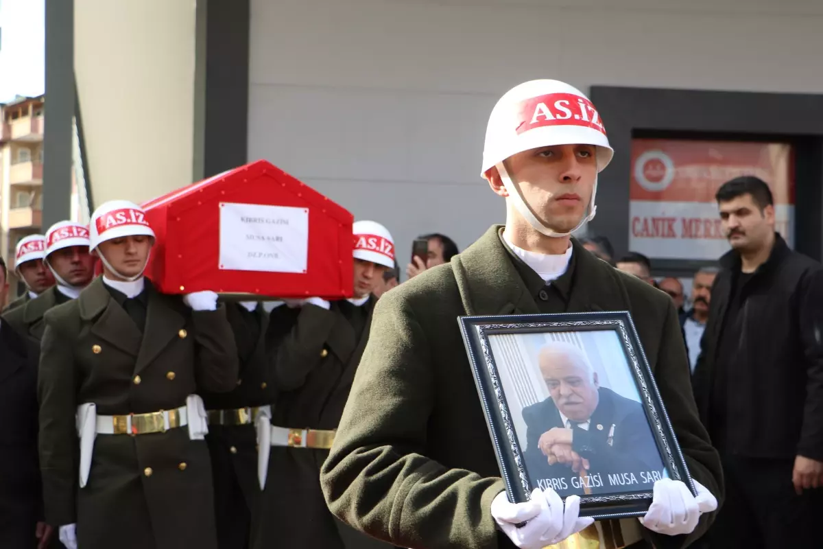 Ersin Tatar: Her yerde, her saat Kıbrıs Türk halkı mücadelesini sürdürüyor (2)