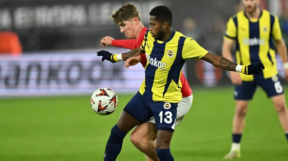 Fenerbahçe, AZ Alkmaar\'a 3-1 yenildi