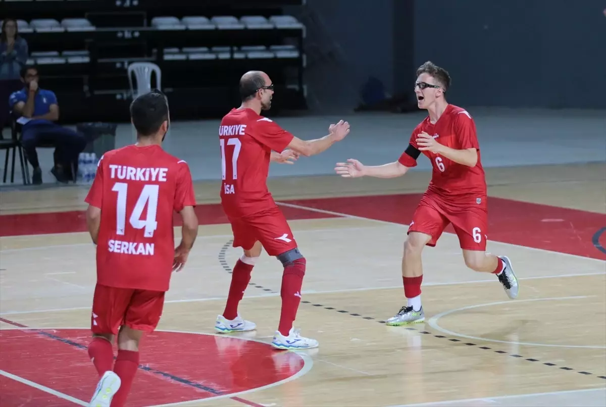 Türkiye, İtalya\'yı Futsal Şampiyonası\'nda Yendi