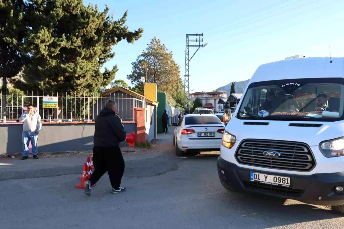 Fedakar Baba Erhan Kaya\'nın Çocuklara Desteği