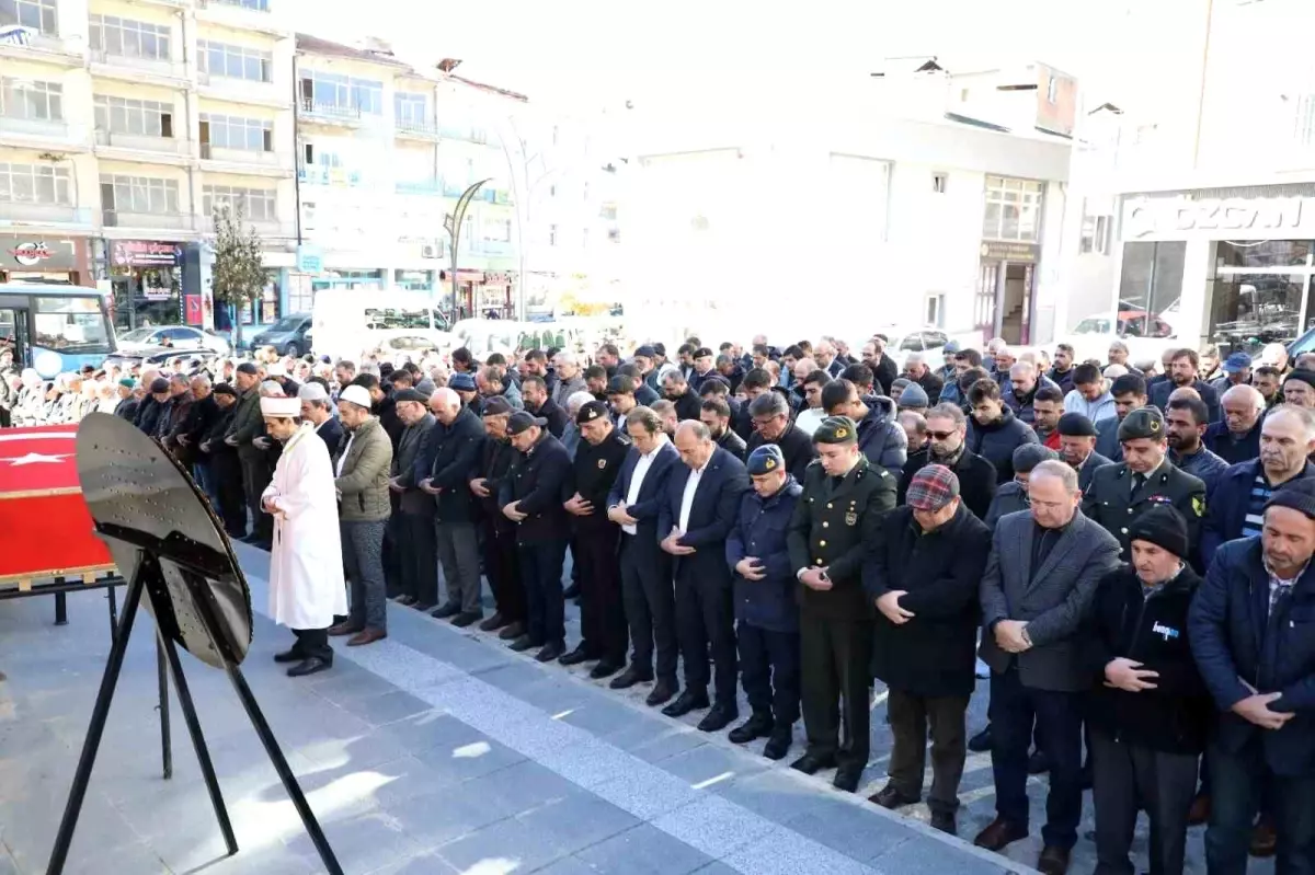 Kore Gazisi Cemal Coşkun Son Yolculuğuna Uğurlandı