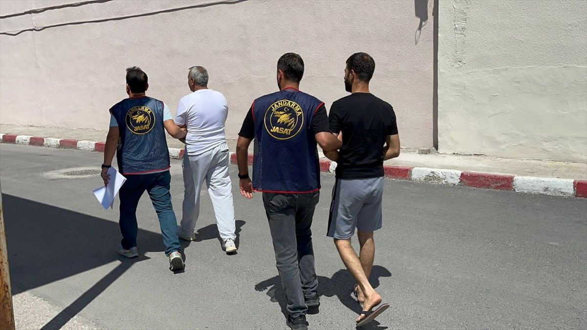 Mersin\'de Operasyon: 31 Tutuklama