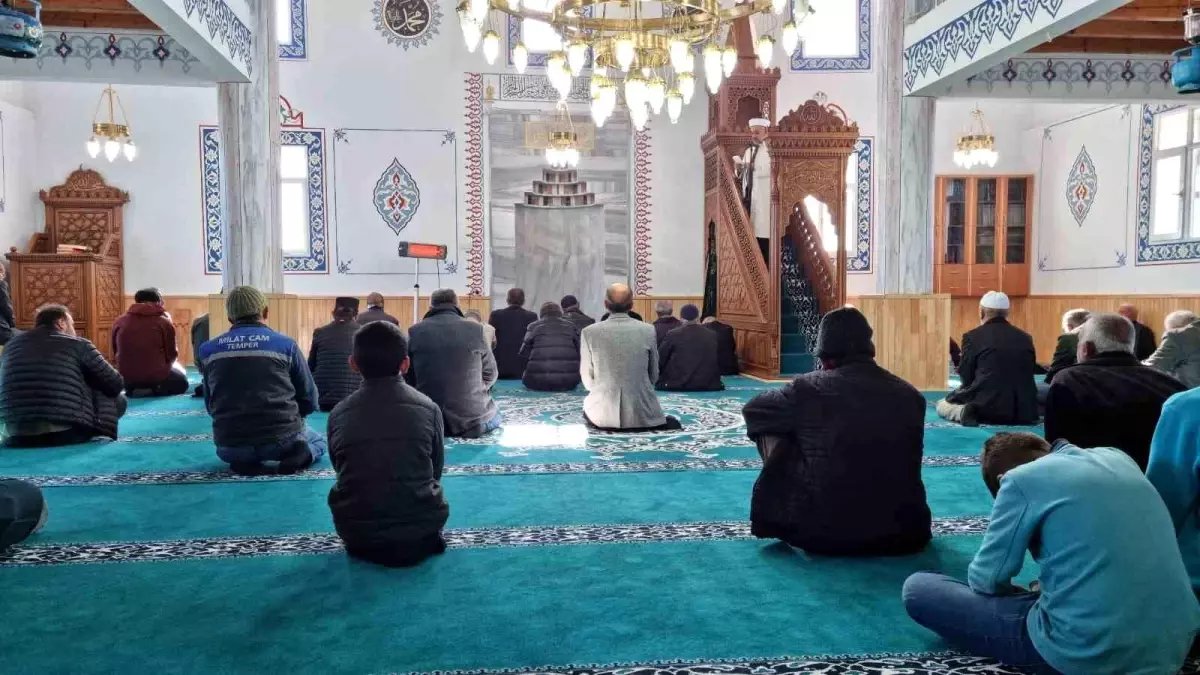 Tarihi Cami Yeniden İbadete Açıldı