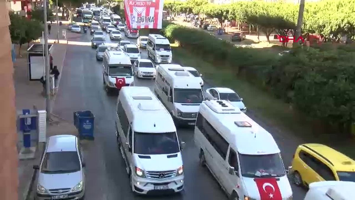Antalya\'da Servisçiler Konvoyu